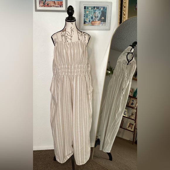 Old Navy Beige and White Striped Spaghetti Strap Jumper 2X - Picture 1 of 6